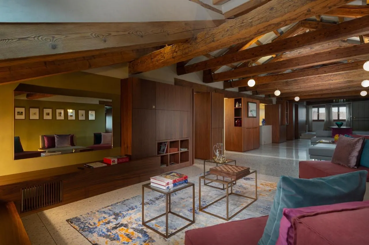 Palazzo Garzoni Apartment Venice Italy