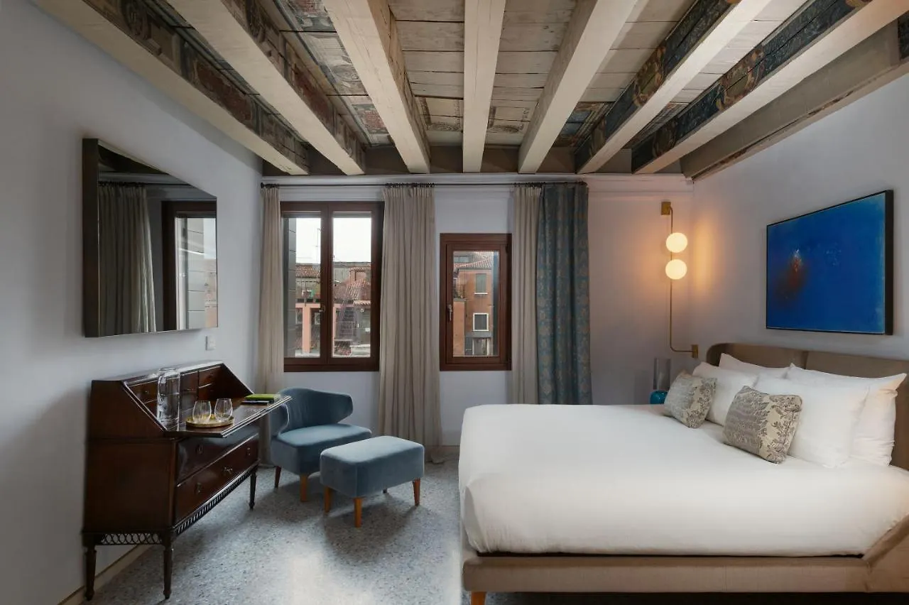 Palazzo Garzoni Apartment Venice